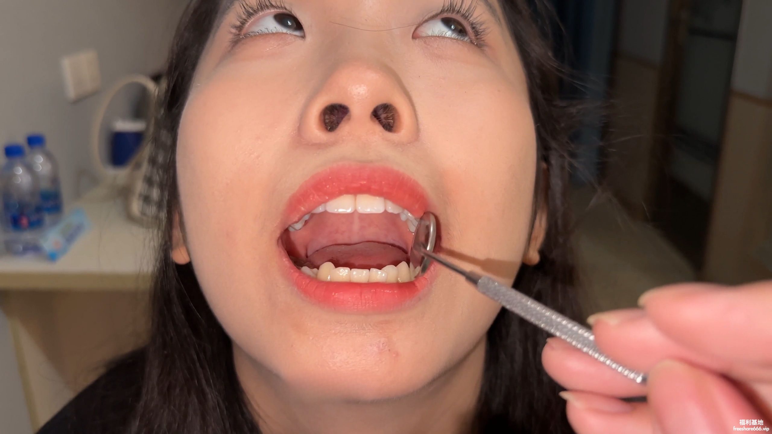 恋物癖：摄影师约拍平模张萌最新口腔牙齿定制14V/5.4G